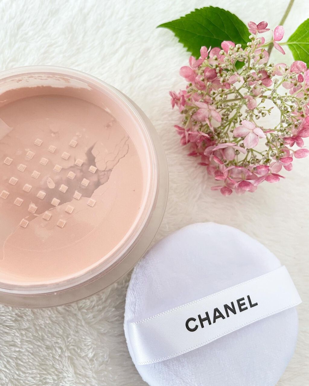 プードゥル ユニヴェルセル リーブル N/CHANEL/ルースパウダーを使ったクチコミ(3枚目)