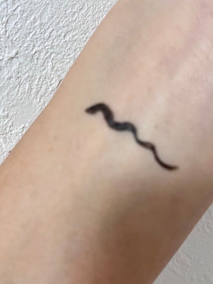 ウォンジョンヨ ドローイングライナー 01 リアルブラック/Wonjungyo/リキッドアイライナーを使ったクチコミ(2枚目)