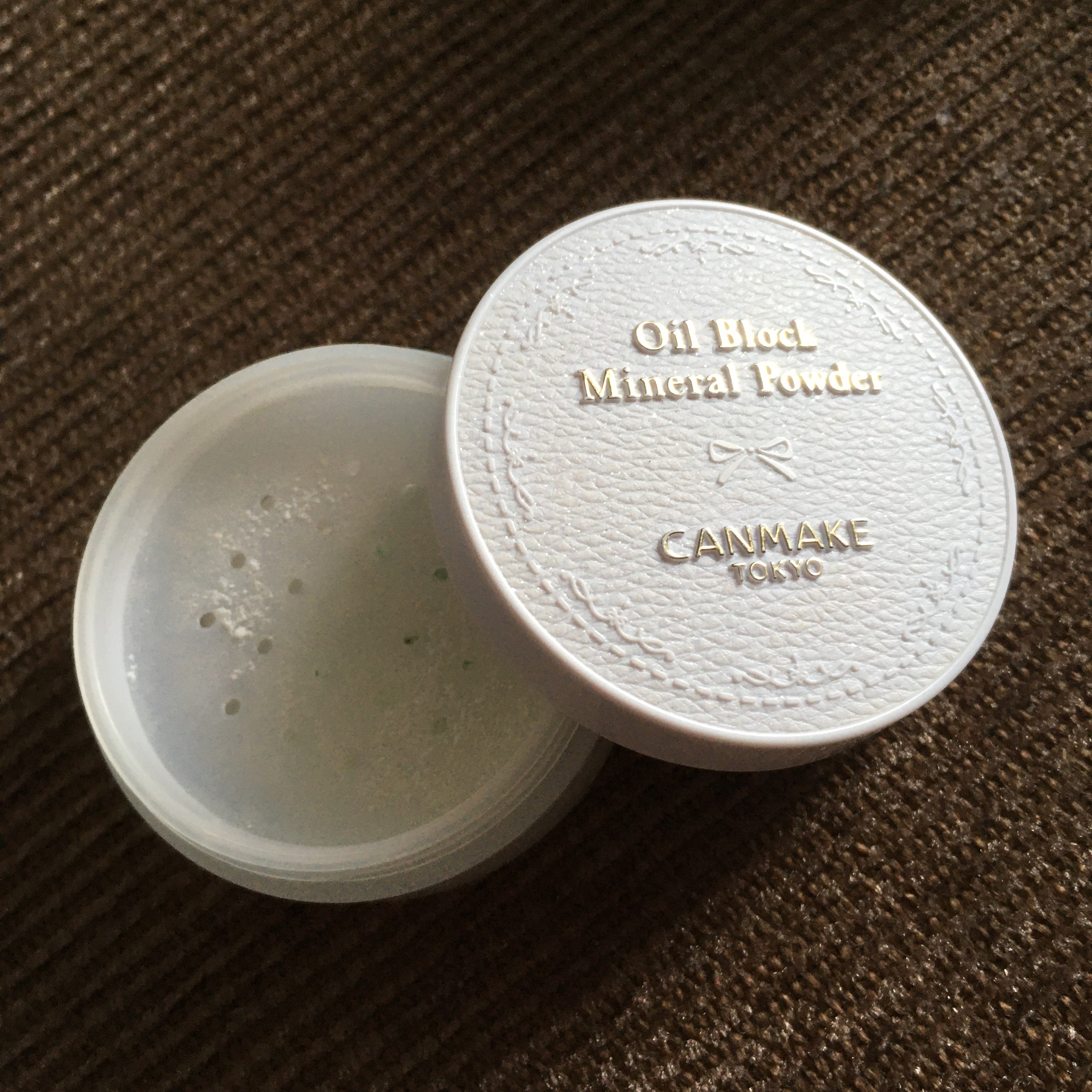 オイルブロックミネラルパウダー/キャンメイク/ルースパウダーを使ったクチコミ（1枚目）