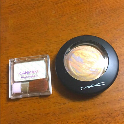 ハイライター/キャンメイク/パウダーハイライトを使ったクチコミ(1枚目)