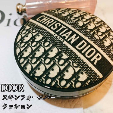 Dior ディオールスキン フォーエヴァー クッション ディオールマニア エディションのクチコミ「サンローランのクッションファンデに引き続きこちらも可愛くて可愛いくてどうしても欲しくなり購入♡.....」（1枚目）