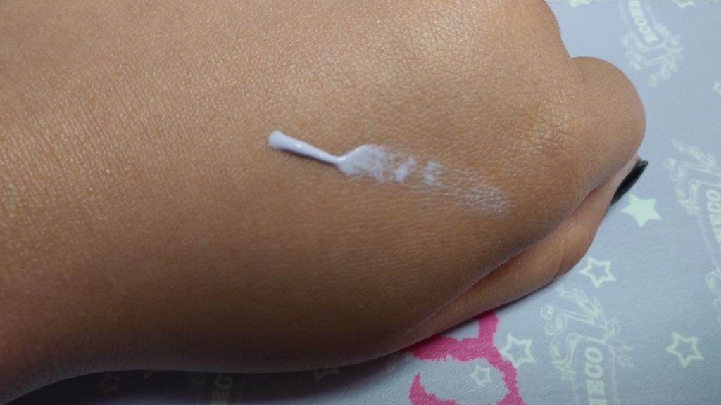 パラソーラ イルミスキンUVエッセンス(旧品)/パラソーラ/日焼け止め・UVケアを使ったクチコミ(2枚目)