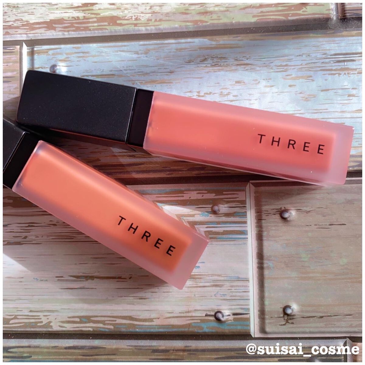 THREE ディヴァインリップジェム 04 KISS THE SKY/THREE/口紅を使ったクチコミ（1枚目）