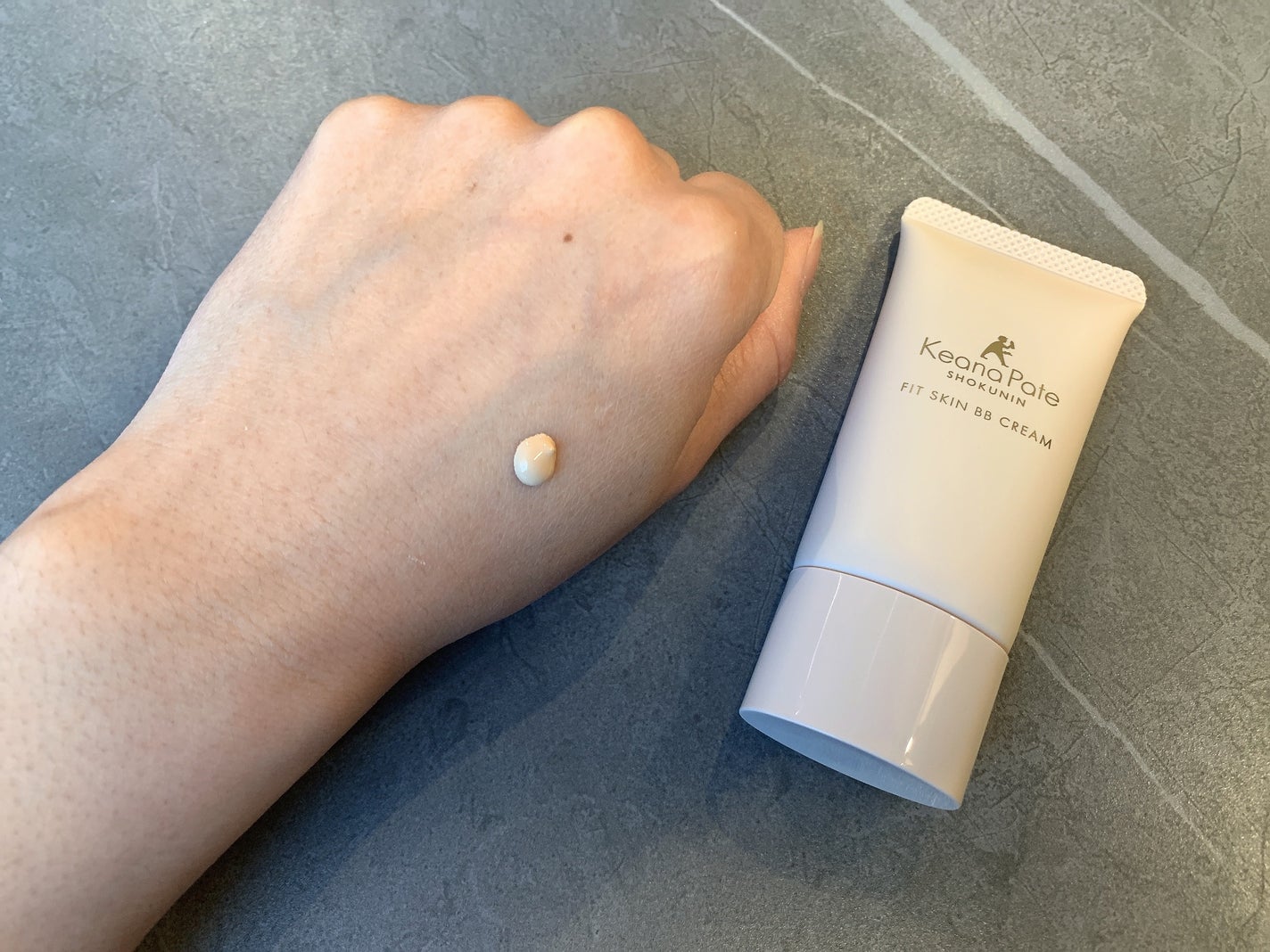 毛穴パテ職人 フィットスキンBBクリーム/毛穴パテ職人/BBクリームを使ったクチコミ(2枚目)