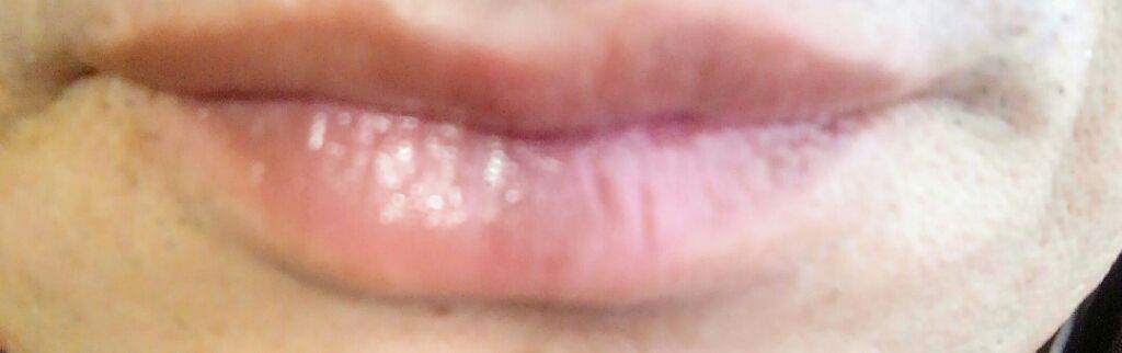 ヴァセリン リップ モイストシャイン オリジナル/ヴァセリン/リップバームを使ったクチコミ（1枚目）