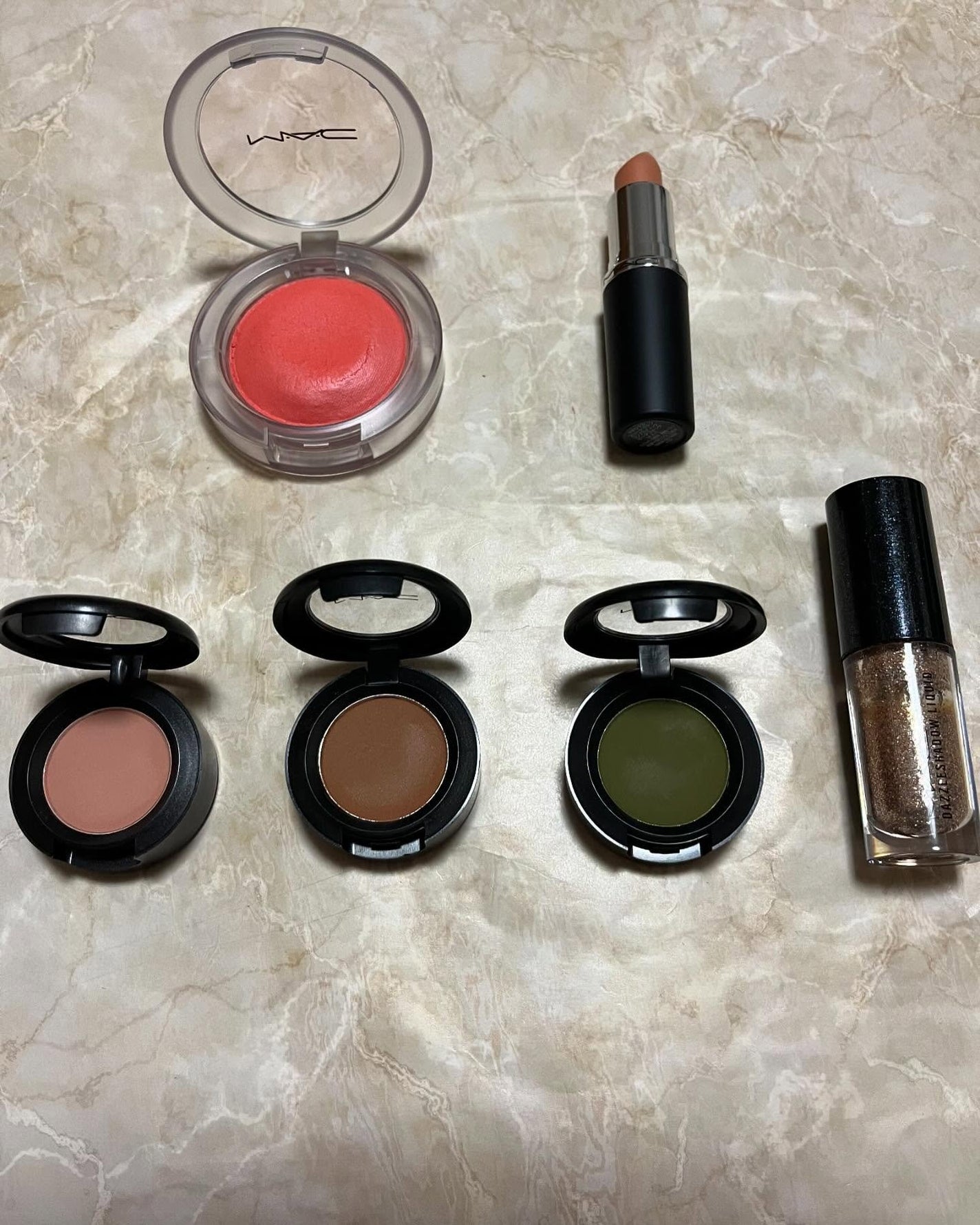 スモール アイシャドウ/M・A・C/単色アイシャドウを使ったクチコミ(1枚目)