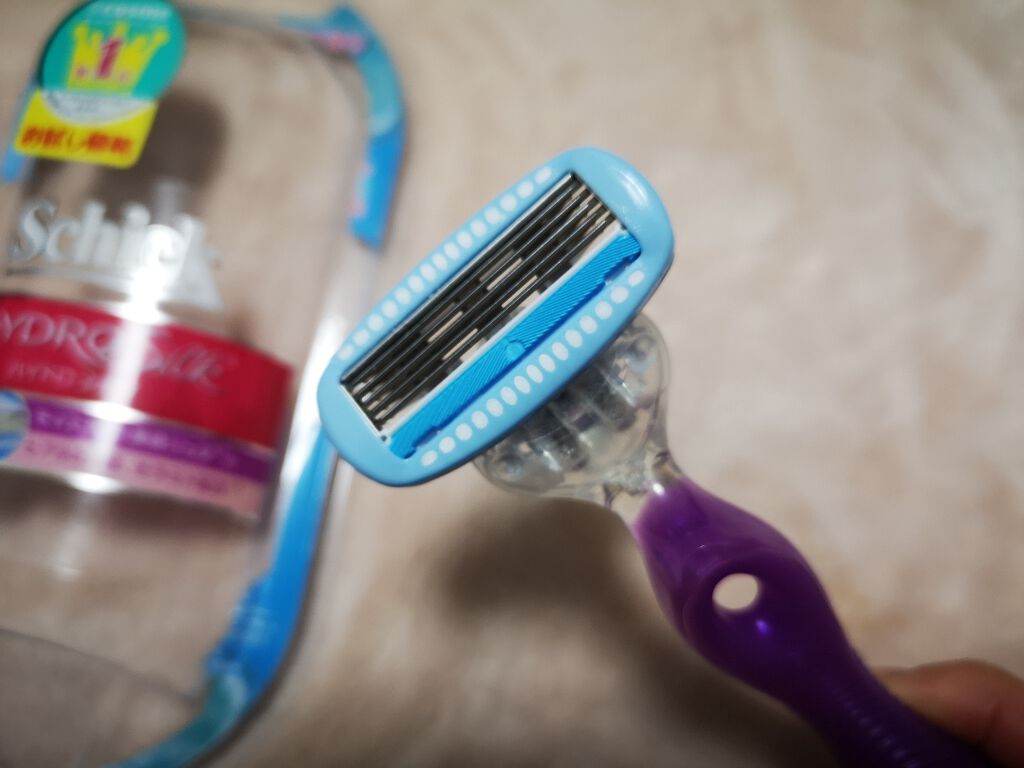 ハイドロシルク ホルダー （刃付き） お試し用/ハイドロシルク/シェーバーを使ったクチコミ（2枚目）