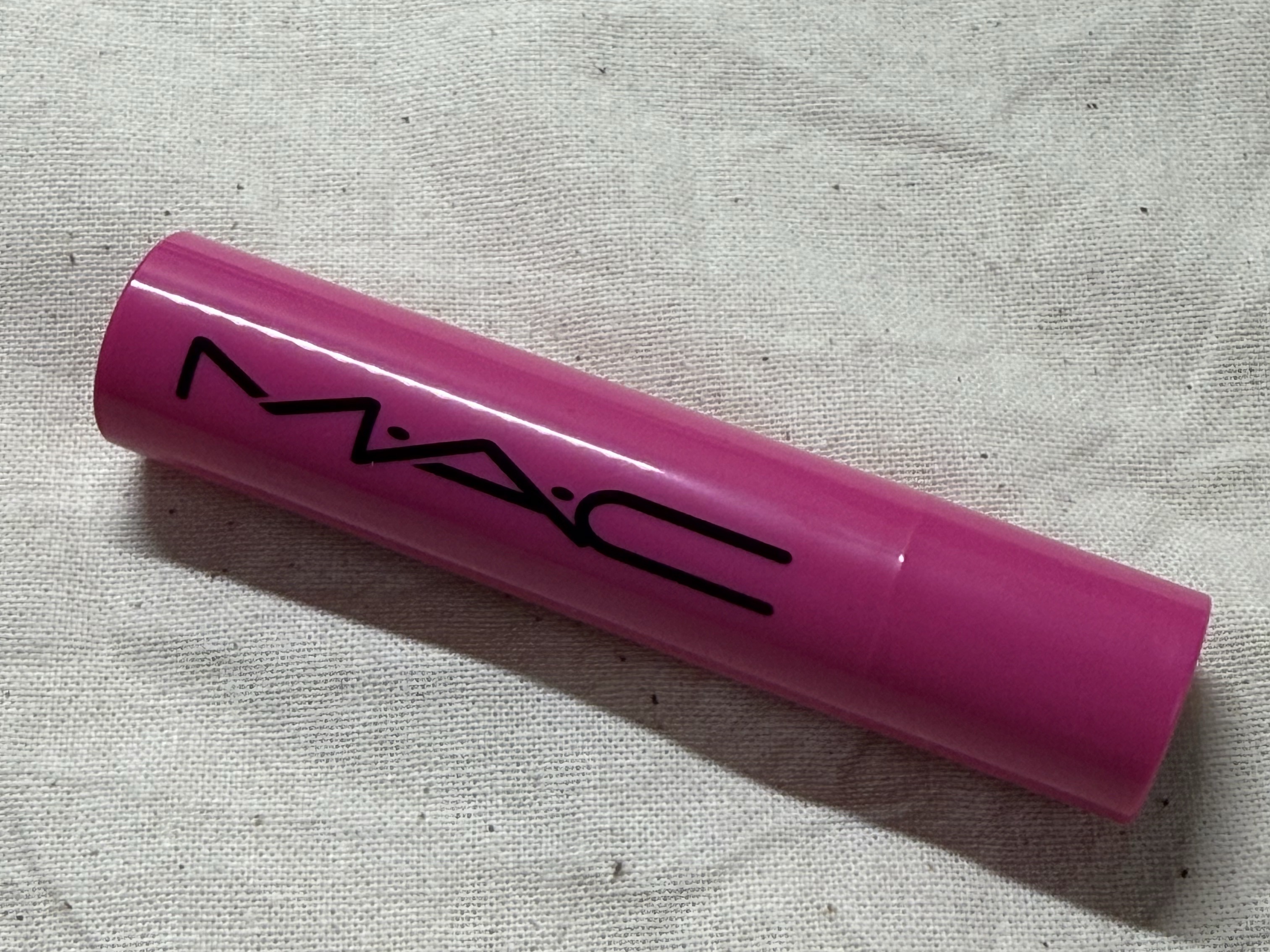 スクワート プランピング グロス スティック/M・A・C/リップバームを使ったクチコミ（2枚目）