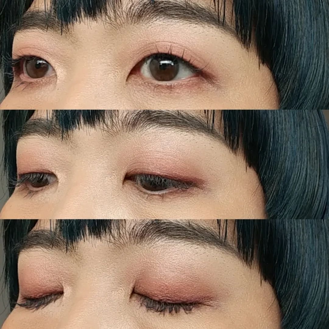 リュクス チーク & ハイライト パレット ゴールデングロウ/BOBBI BROWN/パウダーハイライトを使ったクチコミ（3枚目）