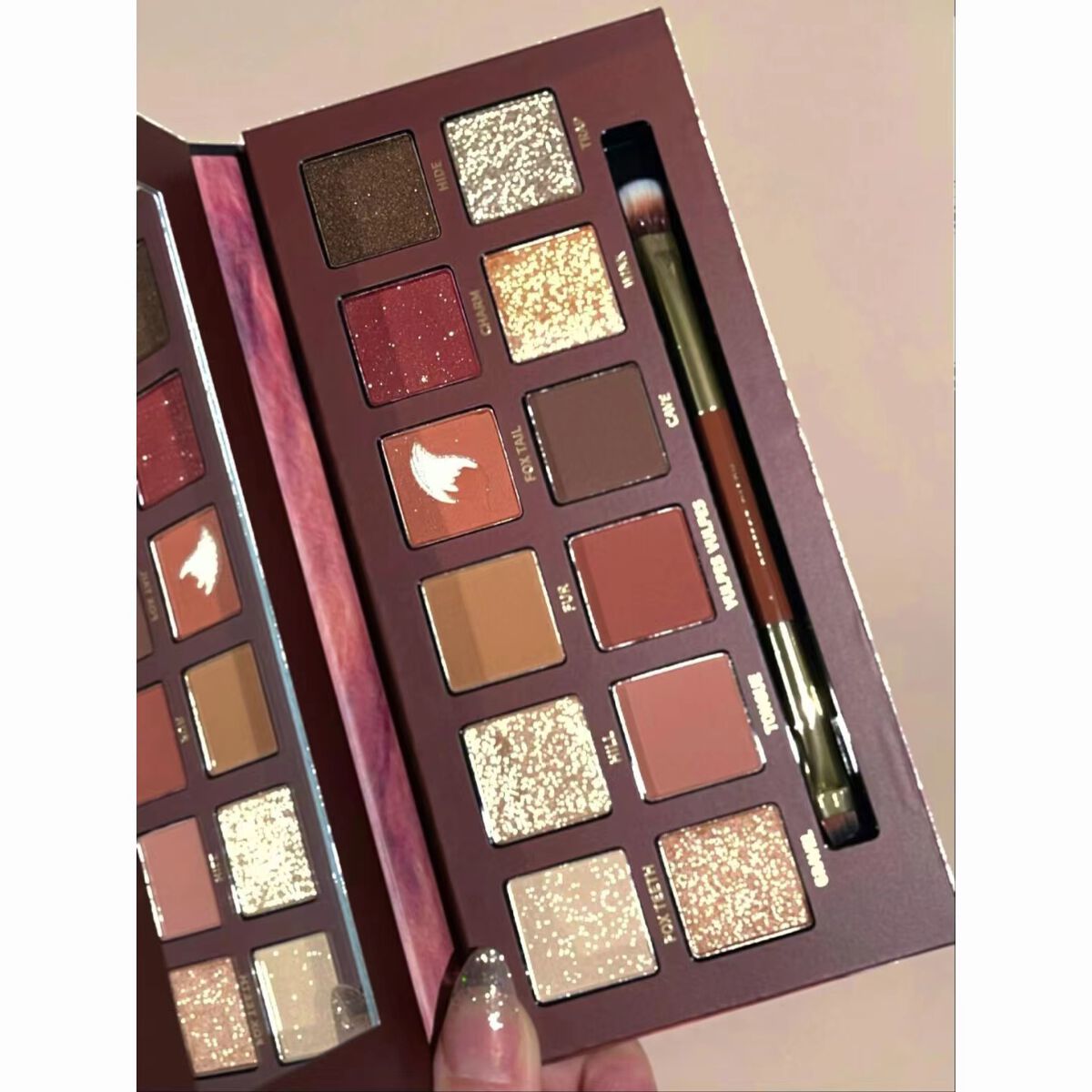 エクスプローラ12色 動物アイシャドウパレット/PERFECT DIARY/アイシャドウパレットを使ったクチコミ(4枚目)