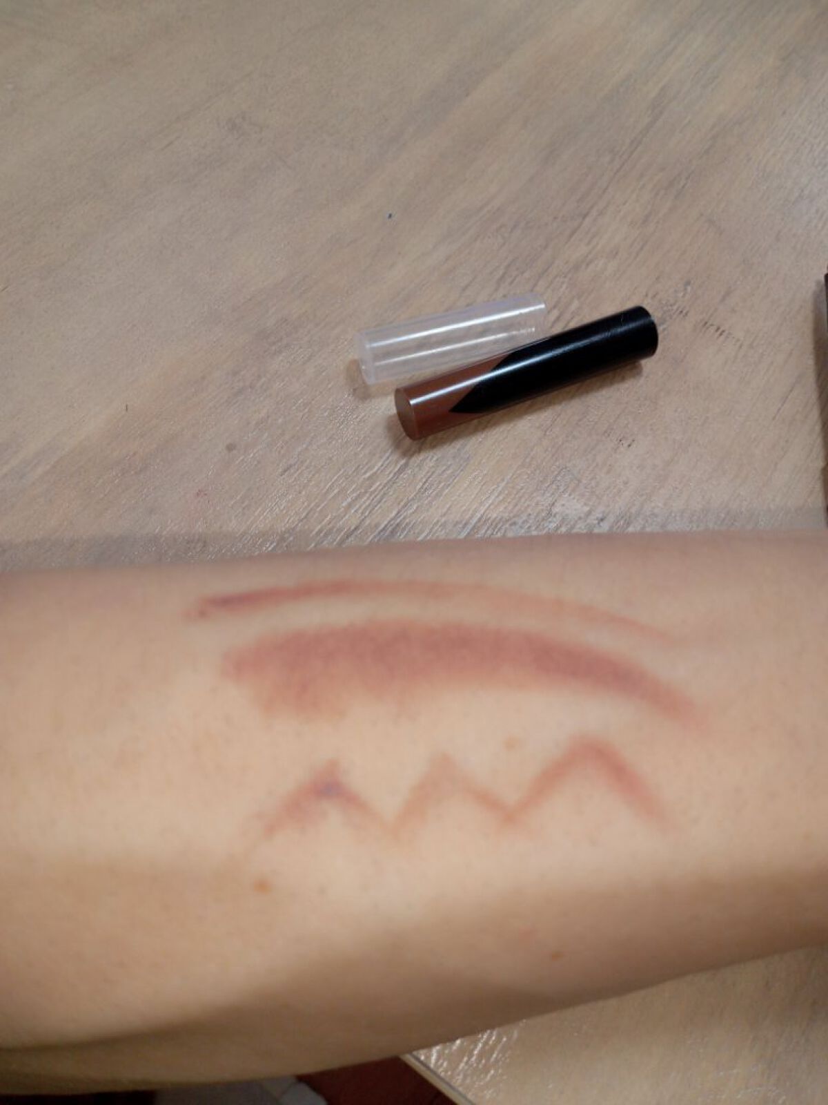 ファッションブロウ パウダーインペンシル N/MAYBELLINE NEW YORK/アイブロウペンシルを使ったクチコミ（2枚目）