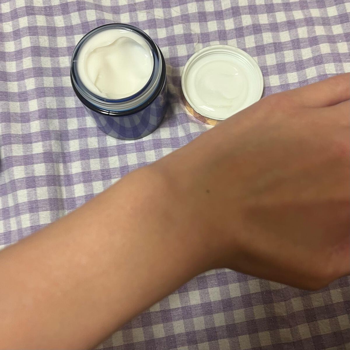 ラップリフトクリーム/ハーリス/フェイスクリームを使ったクチコミ(4枚目)