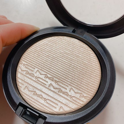 エクストラ ディメンション スキンフィニッシュ/M・A・C/プレストパウダーを使ったクチコミ(2枚目)