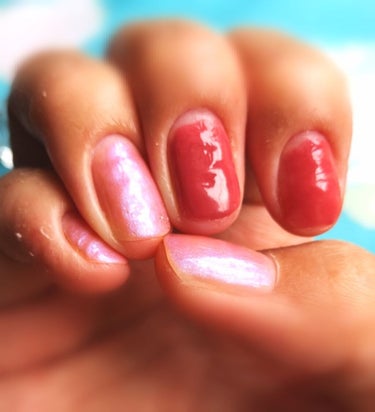 パラドゥミニネイル💅🧜‍♀🐚
オーロラマーメイドシリーズ4色買いました❣️

🐡スパークルシー
🌺ディアプリンス
💎オーロラフィン
🐚グロッシーパール

パラドゥのミニネイル💅は初めて使いましたが使いや