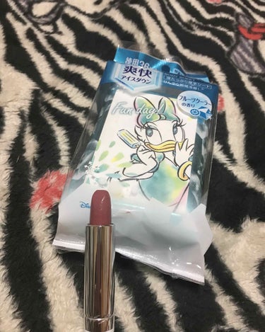 はじめてちふれの口紅💄を、買いました。私は、こういう色が好きなので良かったです。デイジーちゃんの、BODYシートも、購入しました。