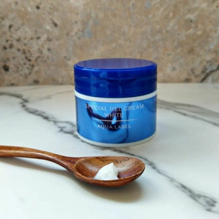 スペシャルジェルクリームA (ホワイト)(医薬部外品)/アクアレーベル/オールインワン化粧品を使ったクチコミ(3枚目)