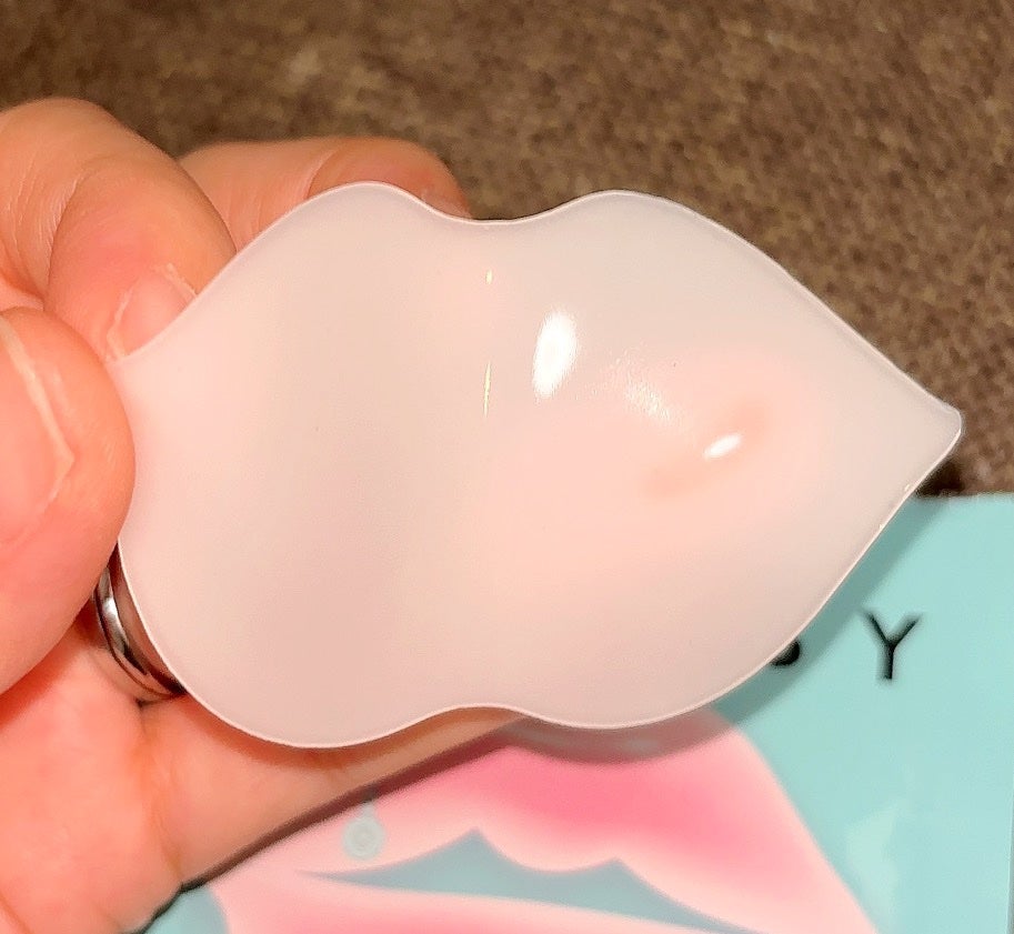 リップパック 集中トリートメントタイプ<ハーバルミックスの香り>/CHOOSY/リップマスクを使ったクチコミ(3枚目)