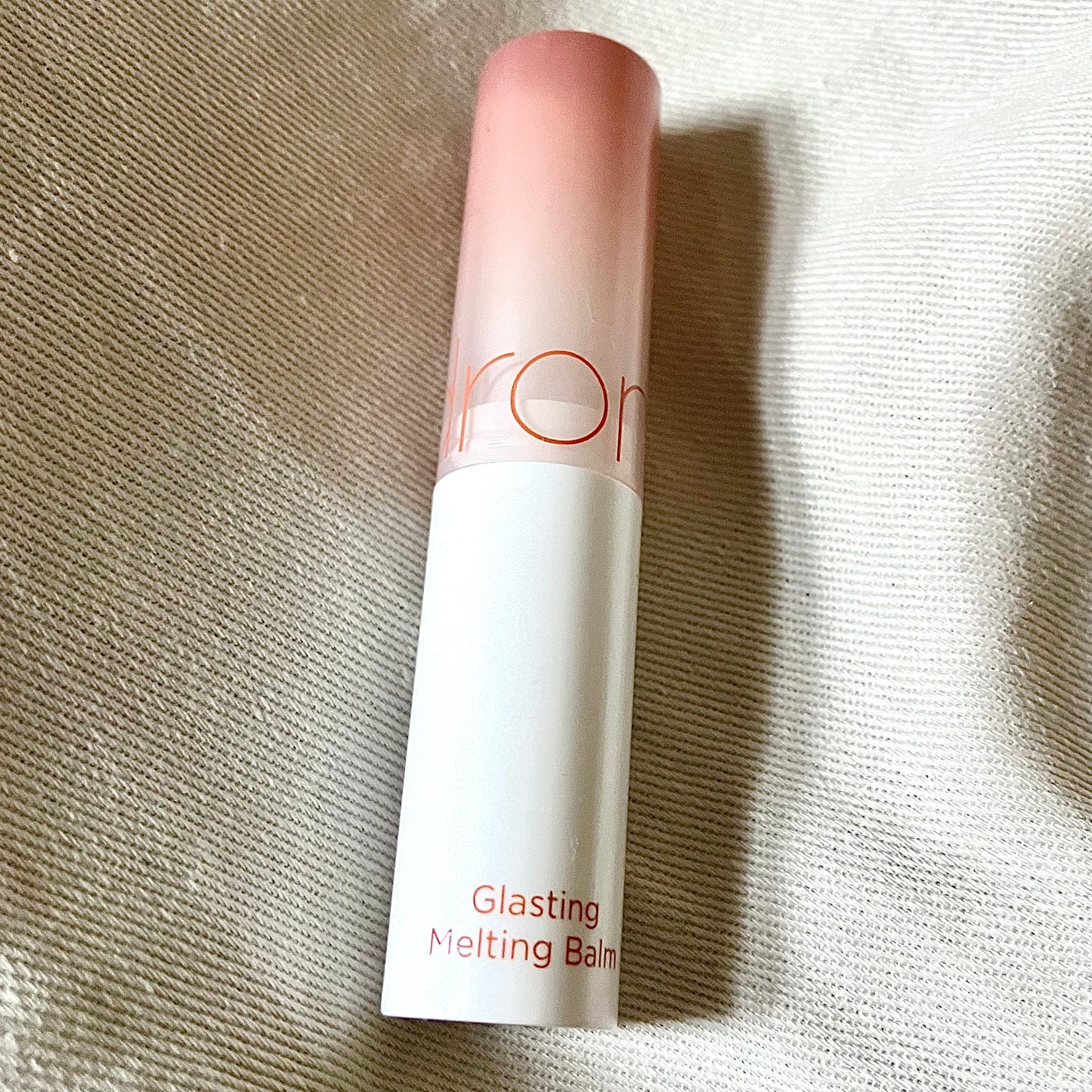 グラスティングメルティングバーム/rom&nd/リップバームを使ったクチコミ(1枚目)