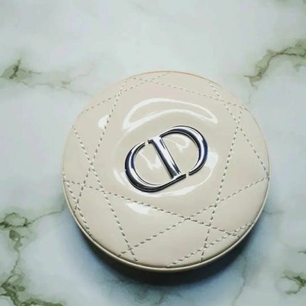 ディオールスキン フォーエヴァー クチュール ルミナイザー/Dior/プレストパウダーを使ったクチコミ(2枚目)