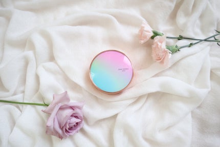 haru on LIPS 「コンパクトのピンクゴールドのデザインが可愛いすぎます🌸そして自..」(4枚目)