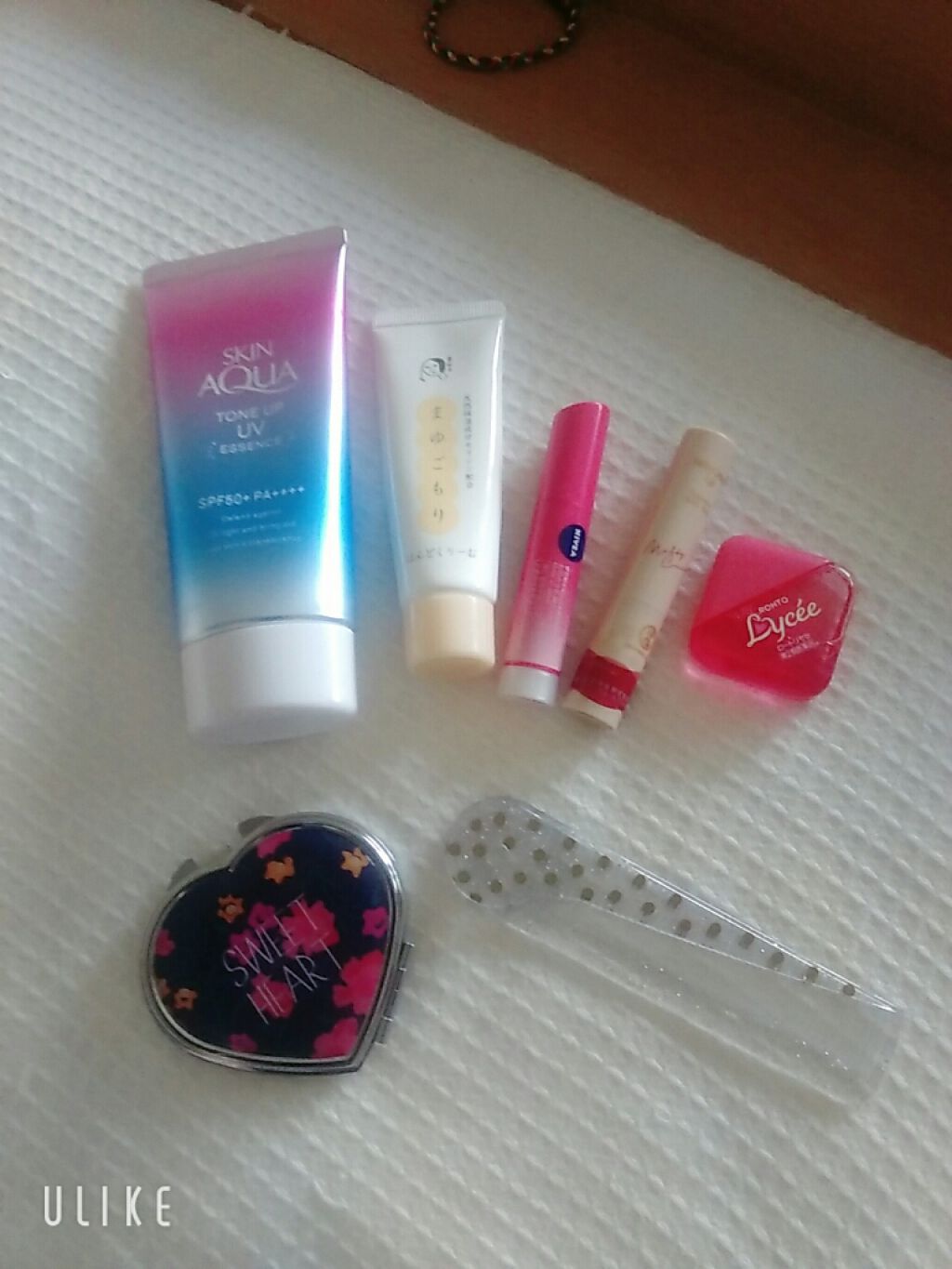 モイストピュアカラーリップ/ニベア/リップクリームを使ったクチコミ（2枚目）