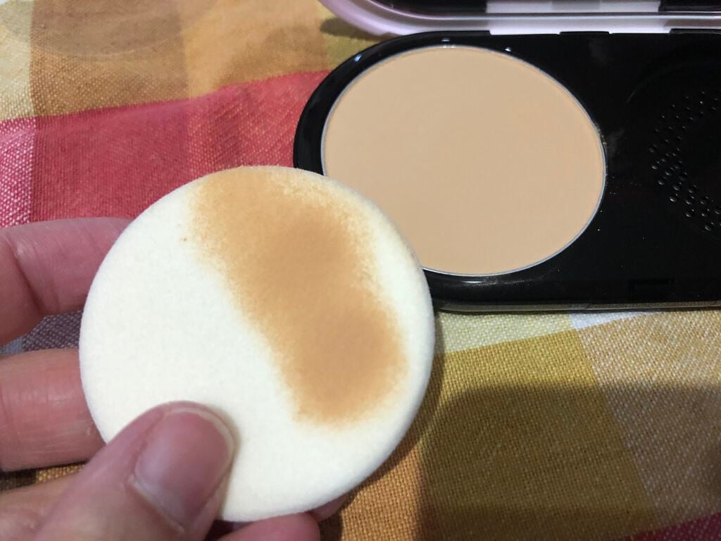 ライトフル C3 ナチュラル シルク パウダーファンデーション/M・A・C/パウダーファンデーションを使ったクチコミ(2枚目)