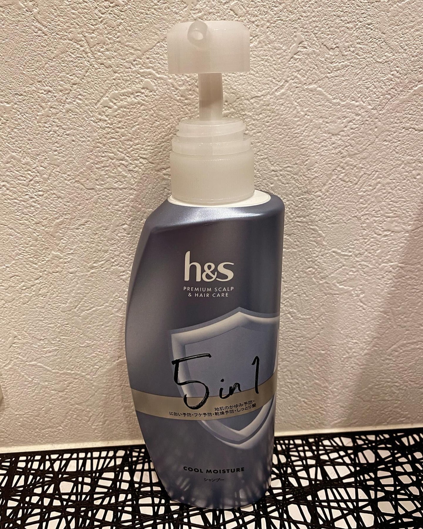 Carrie125 on LIPS 「【エイチアンドエス5in1クールモイスチャーシャンプー】地肌の..」(1枚目)