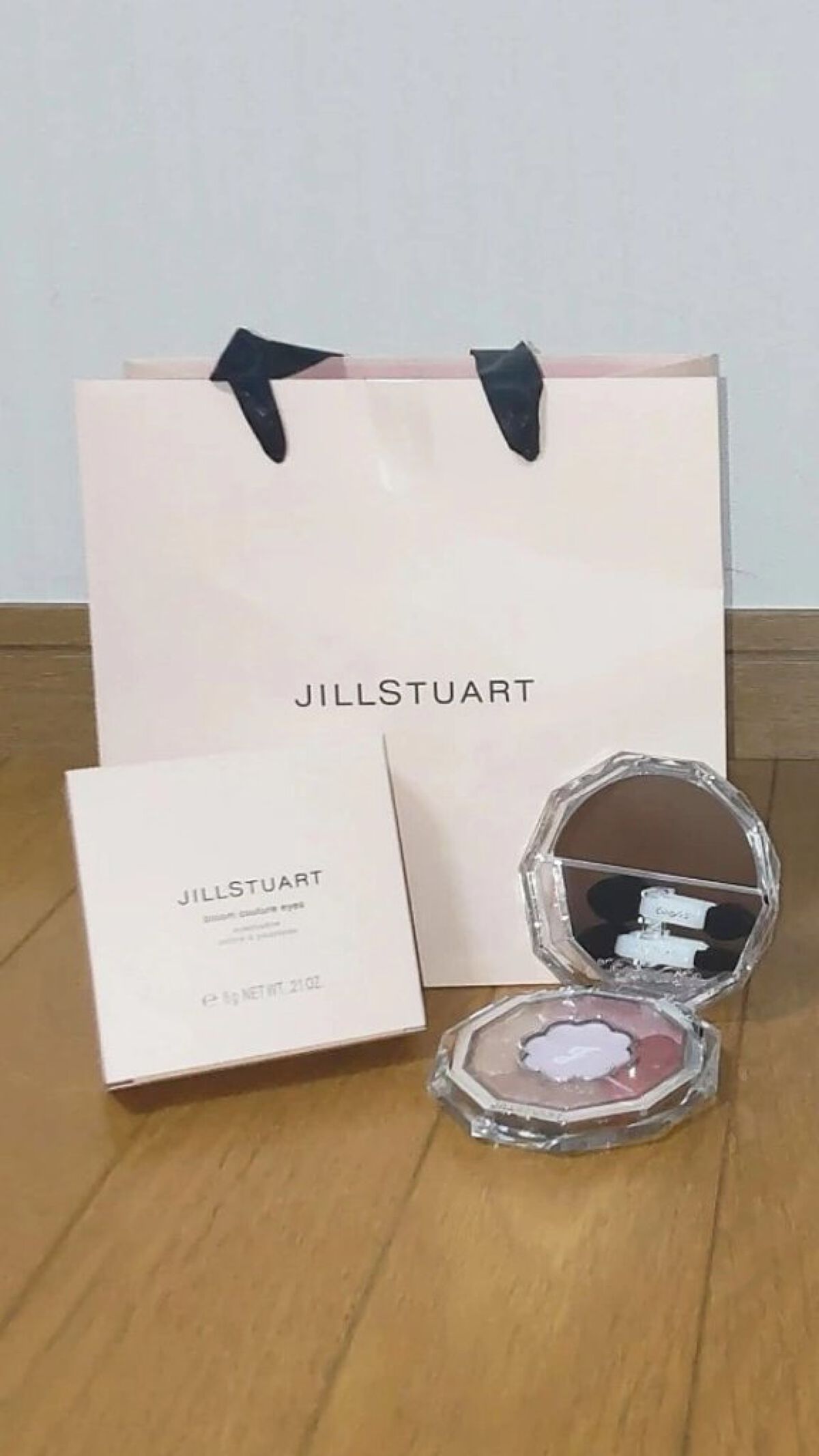 ジルスチュアート ブルームクチュール アイズ/JILL STUART/アイシャドウパレットを使ったクチコミ（1枚目）