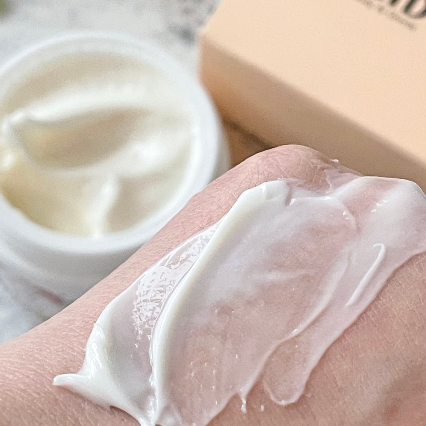 BnDアンダーアームクリーム(ボディクリーム)/BnD/デリケートゾーンケアを使ったクチコミ(4枚目)