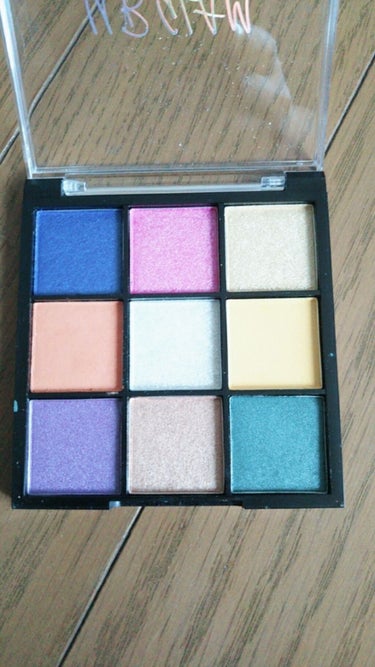 UR GLAM　BLOOMING EYE COLOR PALETTE/U R GLAM/パウダーアイシャドウを使ったクチコミ（3枚目）