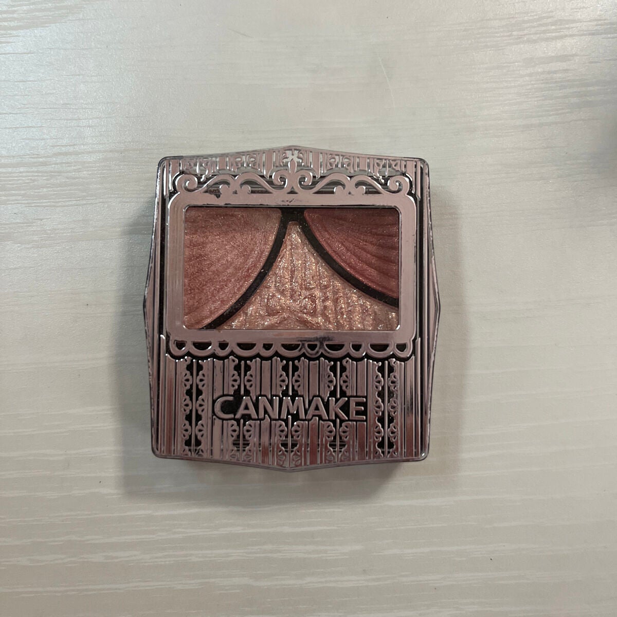 ジューシーピュアアイズ/キャンメイク/アイシャドウパレットを使ったクチコミ(1枚目)