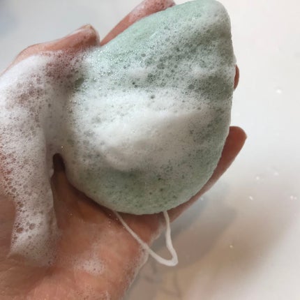 天然こんにゃくパフ/DAISO/その他スキンケアグッズを使ったクチコミ(2枚目)