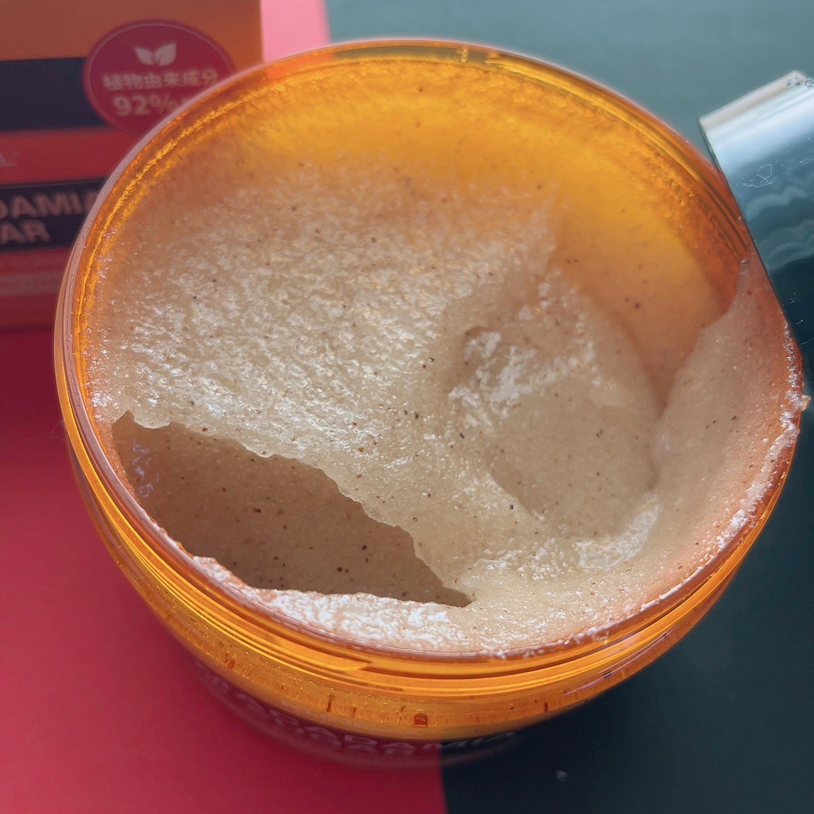 シュガーボディスクラブ ベビーパウダー/KUNDAL/ボディスクラブを使ったクチコミ(3枚目)