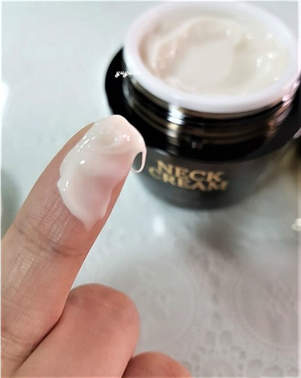 ベラ アルティメットエージ ネッククリーム/VELLA/フェイスクリームを使ったクチコミ（2枚目）