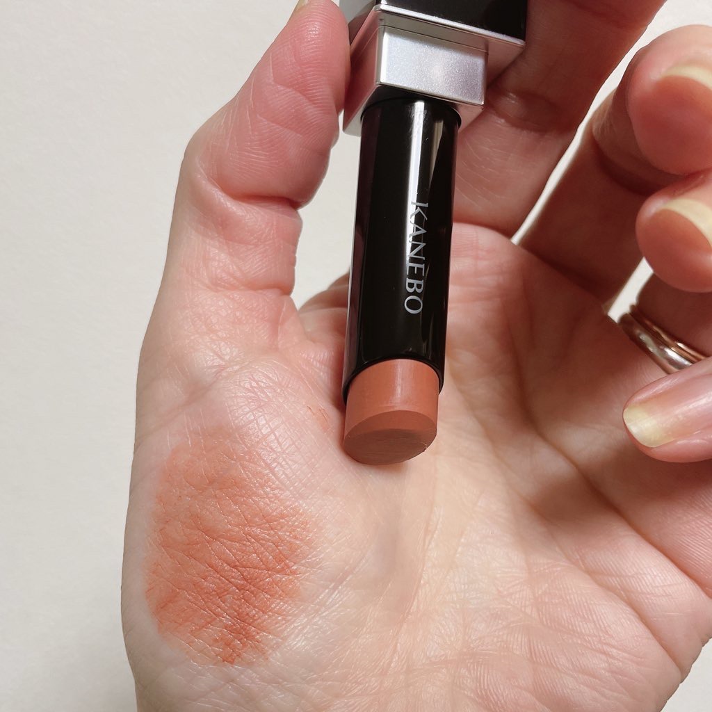 カネボウ ルージュスターブリーズ B107 Emotional Beige/KANEBO/口紅を使ったクチコミ（3枚目）