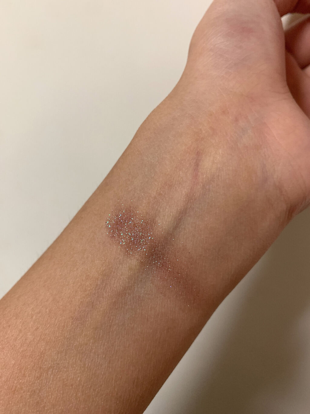 UR GLAM　POWDER EYESHADOW/U R GLAM/単色アイシャドウを使ったクチコミ（2枚目）