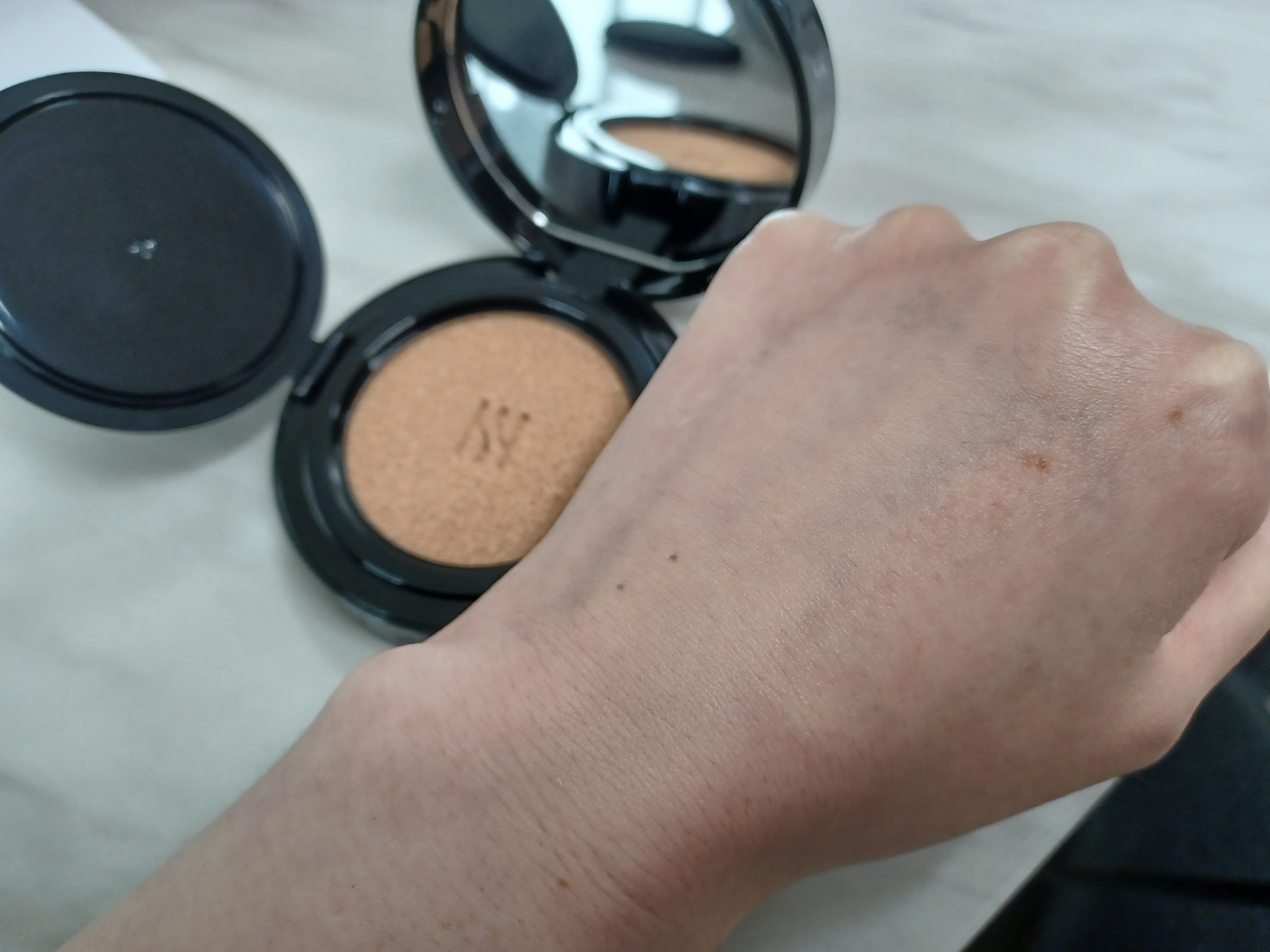 ブラック クッション/HERA/クッションファンデーションを使ったクチコミ（3枚目）