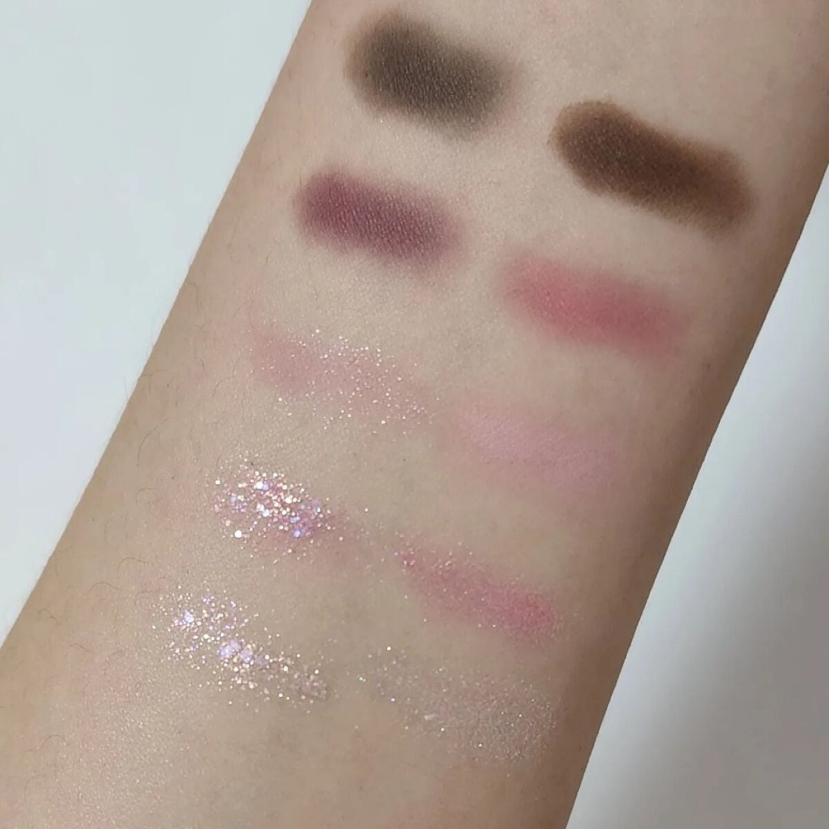 シーズナルブレンディングアイシャドウパレット/Peach C/アイシャドウパレットを使ったクチコミ(3枚目)