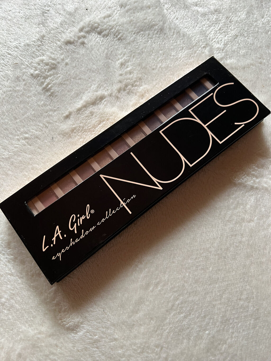 L.A.Girl ビューティーブリック ヌードアイシャドウパレット