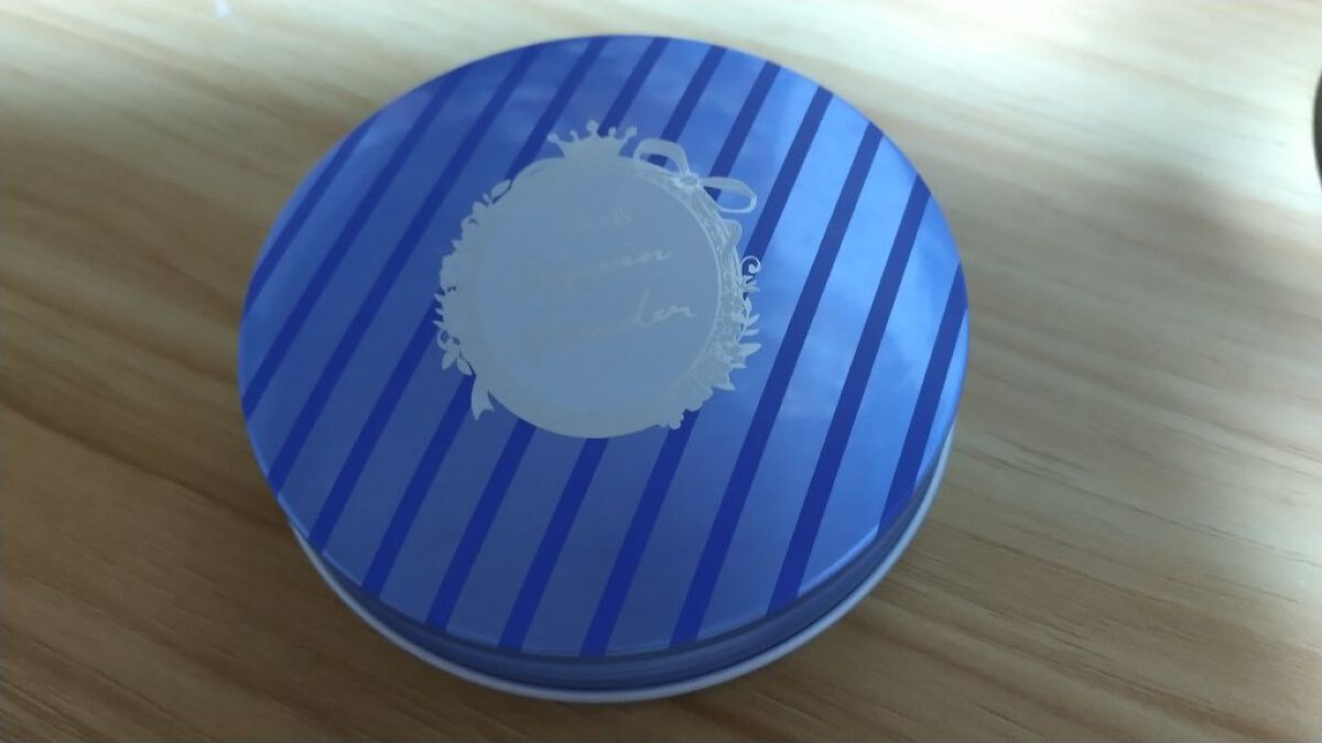 すっぴん ホワイトニングパウダーA/クラブ/プレストパウダーを使ったクチコミ（1枚目）