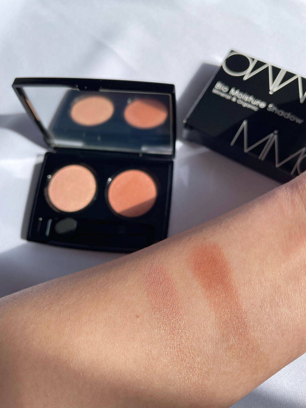 ビオモイスチュアシャドー 31 エテルナローズ(限定)/MiMC/アイシャドウパレットを使ったクチコミ（2枚目）