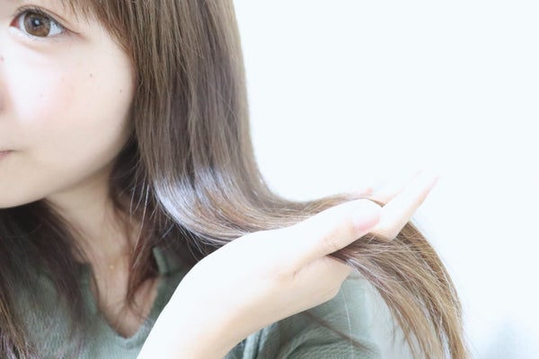 うねり髪対策に。<しなやかなツヤ髪>を目指すためのヘアケア習慣の画像