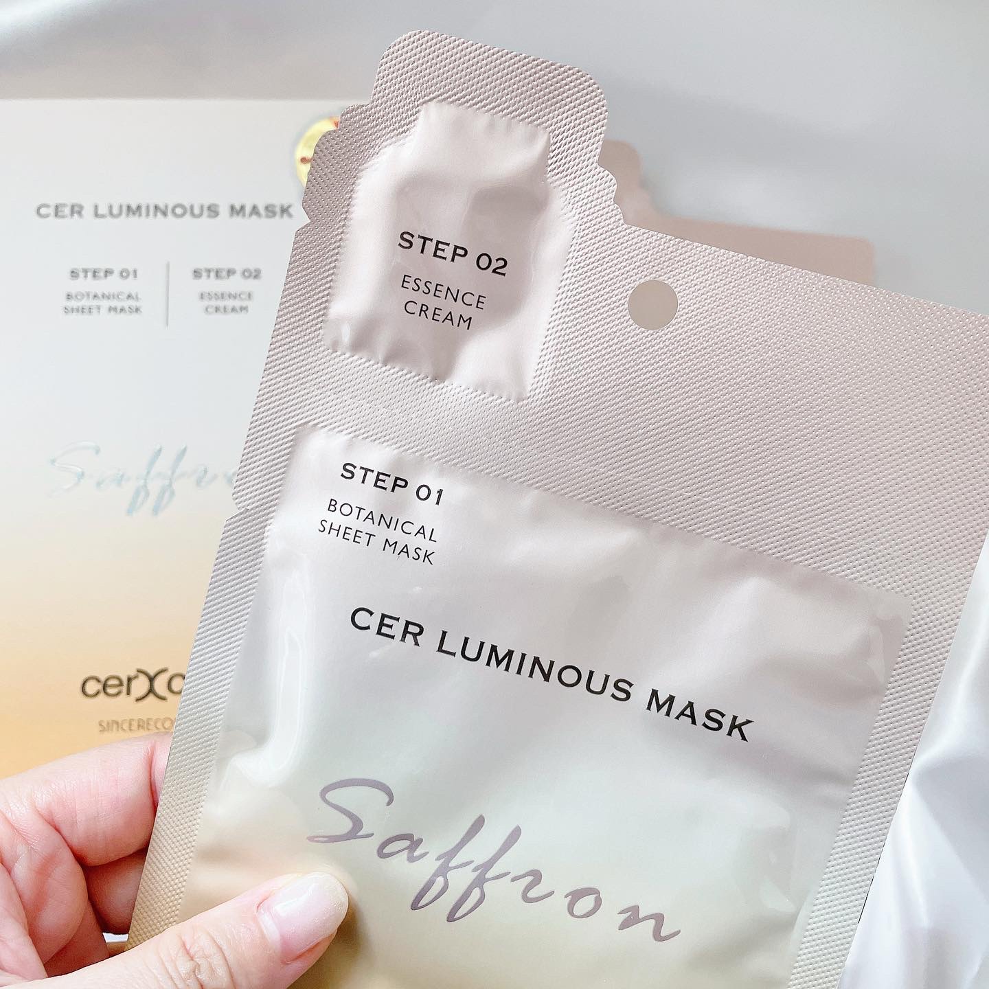 ルミナスマスク   (ケアクリーム付き)  5枚入（箱あり）/cerXcer/シートマスク・パックを使ったクチコミ（2枚目）