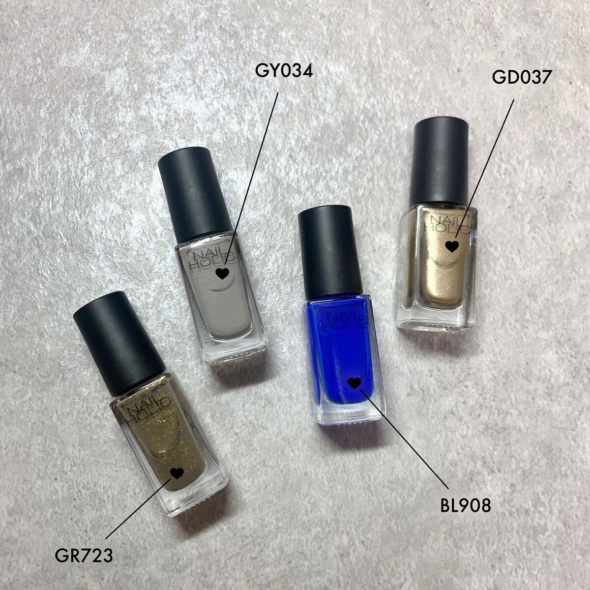 ネイルホリック Vivid color BL908/ネイルホリック/マニキュアを使ったクチコミ（2枚目）