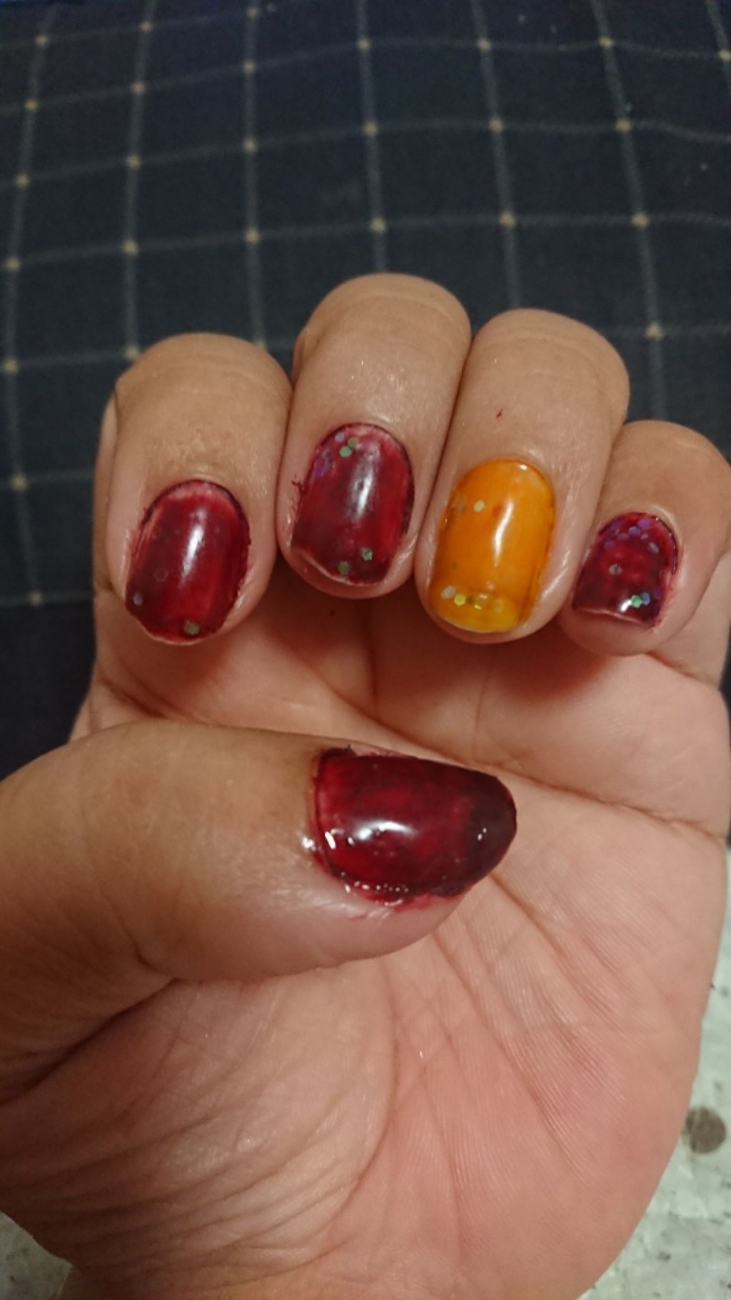 秋ネイル💅に挑戦。
ちょっと雑な感じが残念(笑)