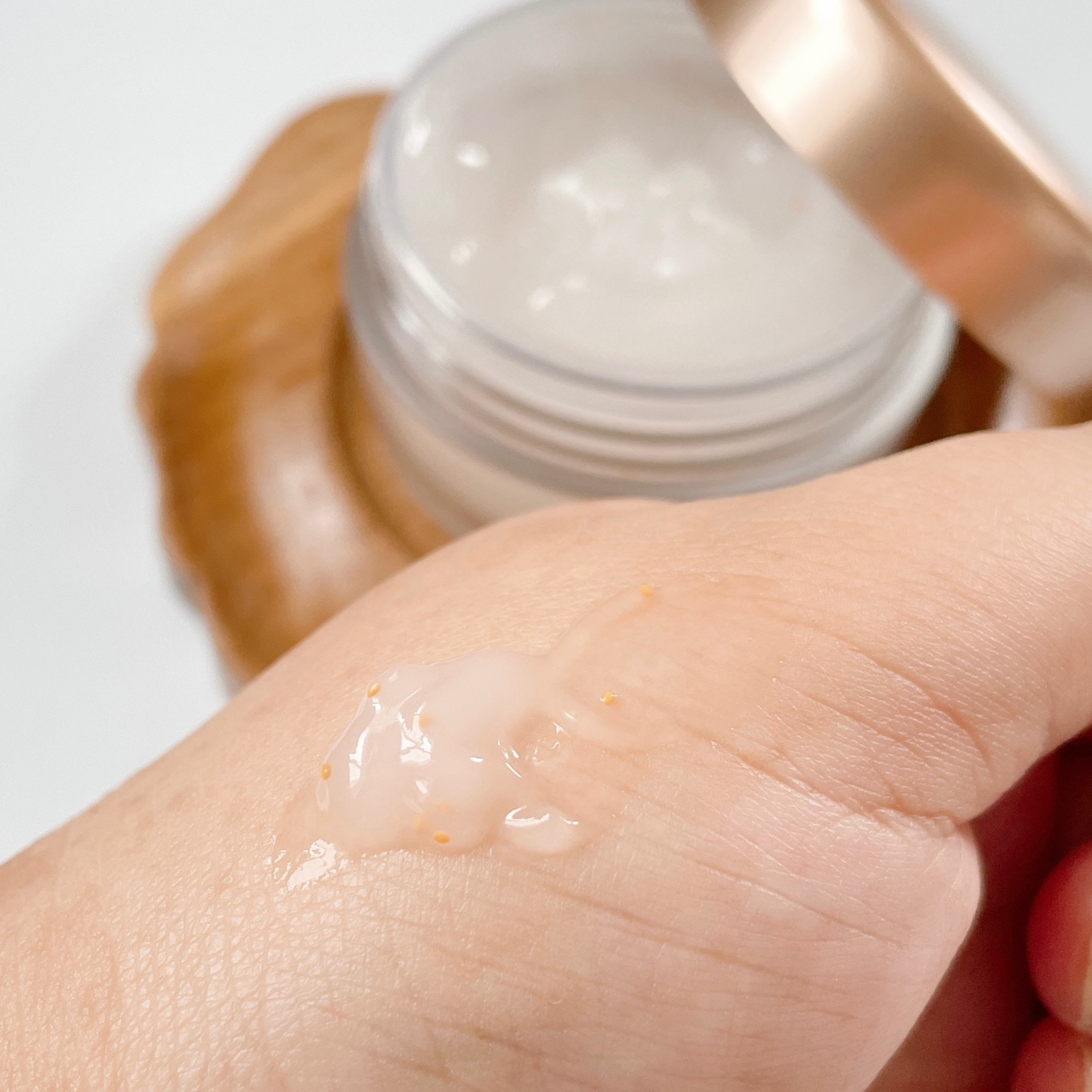 EX ブライトニングリフトジェル/コラリッチ/オールインワン化粧品を使ったクチコミ（3枚目）