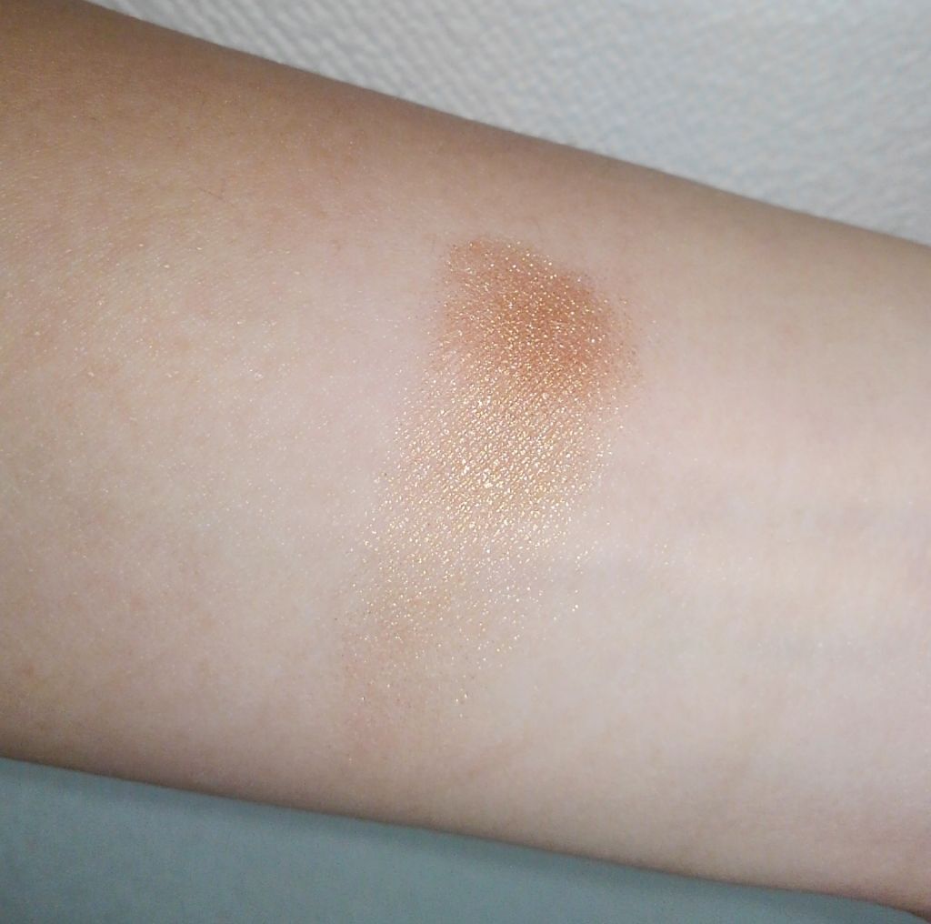 シャドーカスタマイズ/MAJOLICA MAJORCA/単色アイシャドウを使ったクチコミ（2枚目）