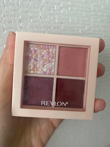 ダズル アイシャドウ クアッド/REVLON/パウダーアイシャドウを使ったクチコミ（1枚目）