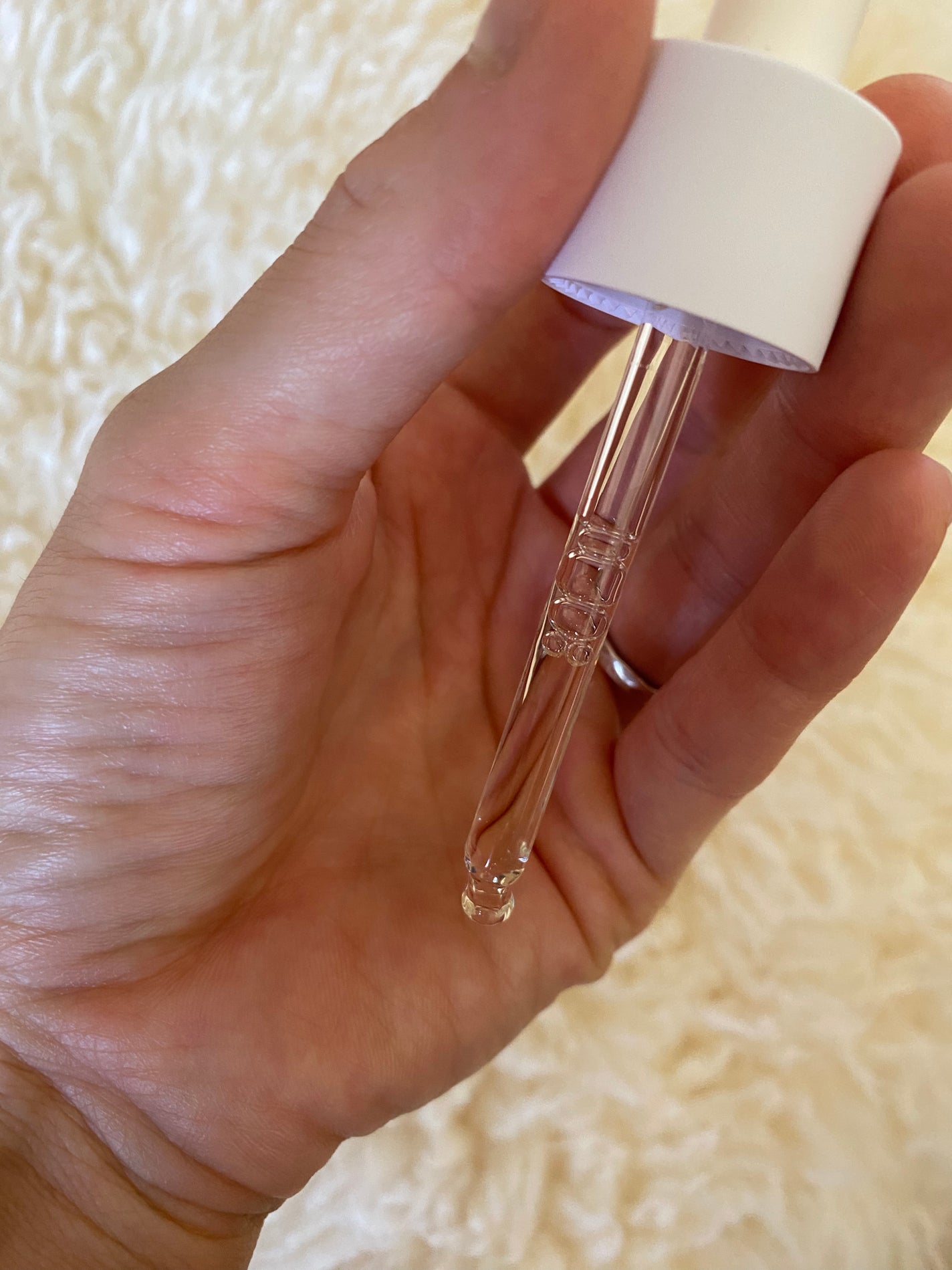 white_zon on LIPS 「<センテラアンプル55ml>ベタつかないオイル美容液?!?!ま..」(2枚目)