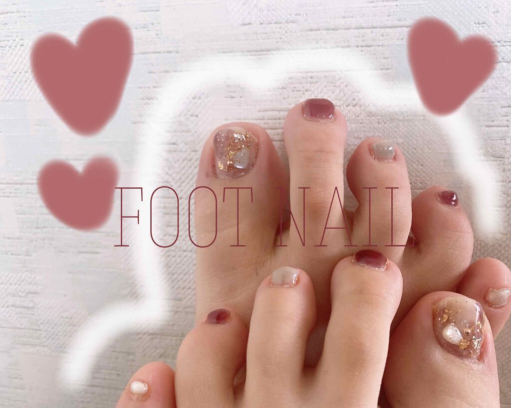 フットネイル😻❤️
自粛期間中にセルフnailの
腕が上がっていっている気がする、、🥺🥺
かわい〜〜〜🌼🤗
親指はクリアとホワイト混ぜた色をベースに
紫色を適当に入れて白いシェルと
金色のパウダーと金箔をのせました😻
それ以外は
